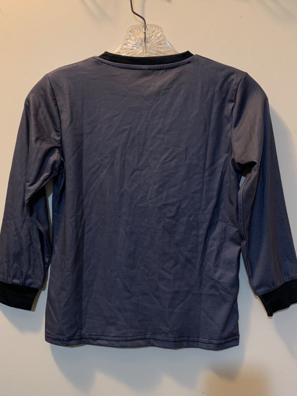 Huntrix Kpop Demon Hunters Girls L Sleeve Shirt New w/o Tags - See Measurements - Picture 2 of 2